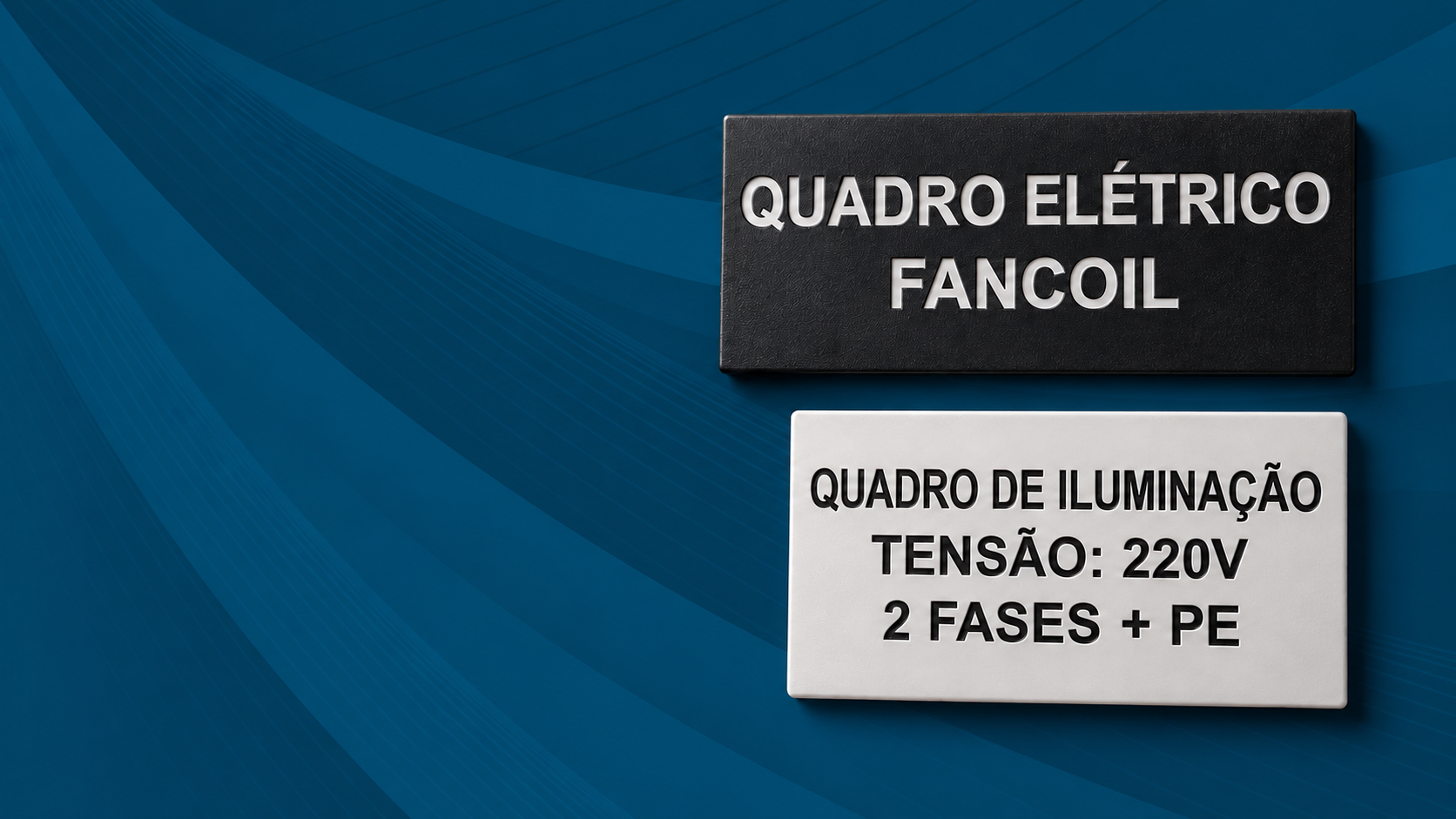 Por que a gravação em baixo-relevo em placas ABS é superior às etiquetas adesivas tradicionais?